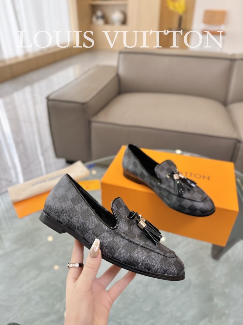 Louis Vuitton Low Shoes